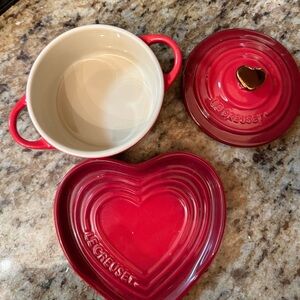Le Creuset Cherry Red Heart-Shaped Stoneware Set